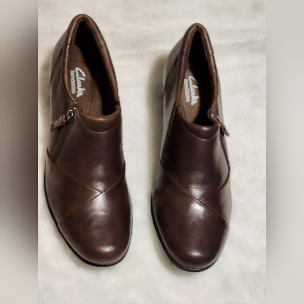Clarks shoes for women size 10 - Picture 2 of 6